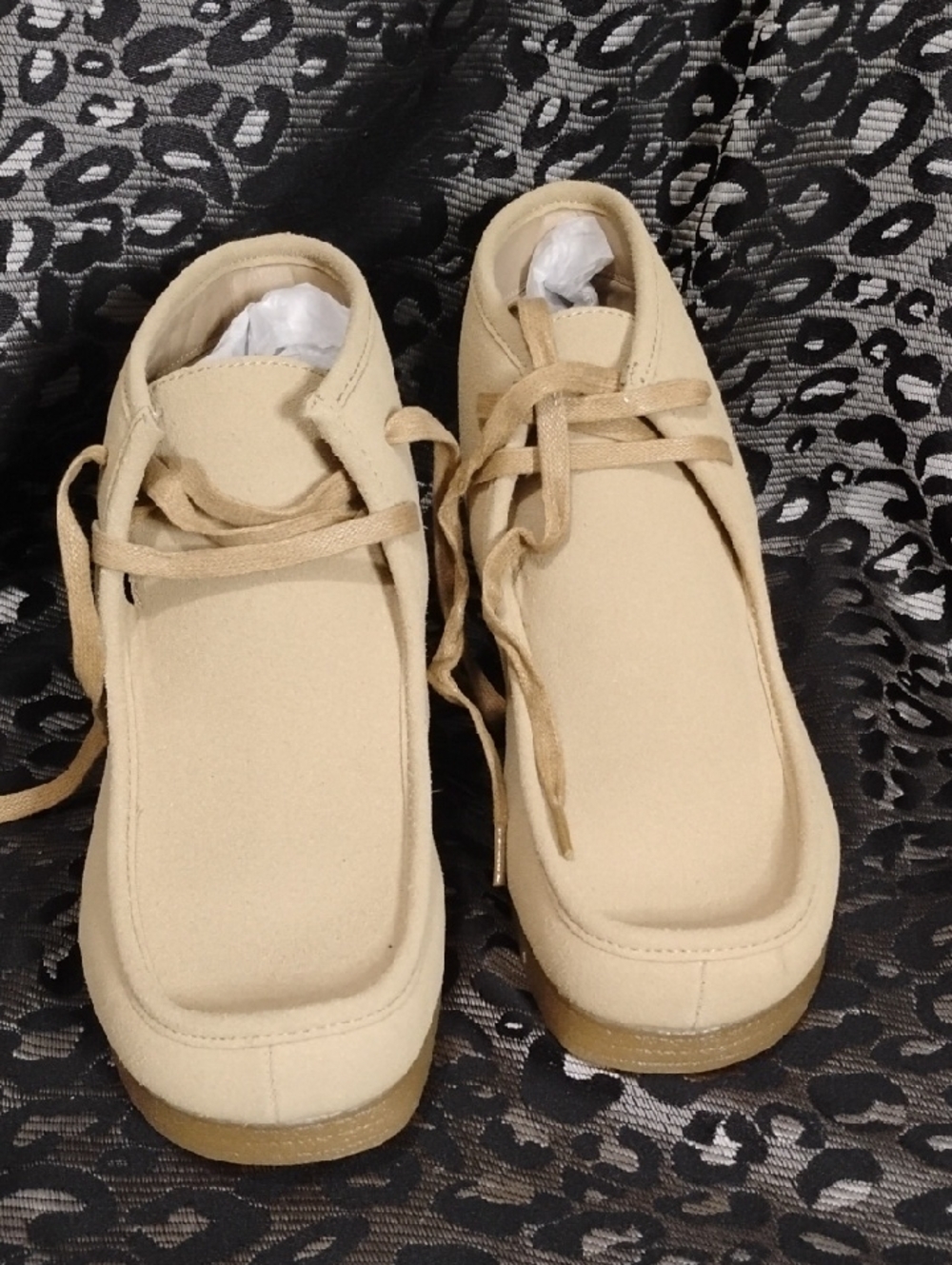 Amazon Essentials Men's Beige Lace-Up Moccasin Sneakers NIB